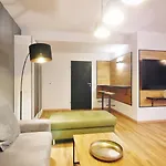 First Class Domizil 